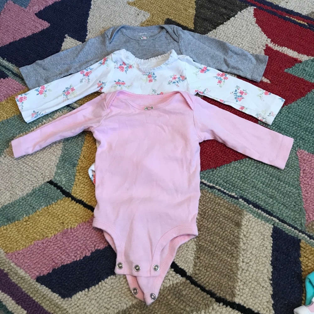 ✨ Carter’s Onesies ✨ SOLD